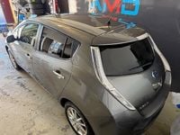 Begagnad Nissan Leaf 80 kW (109 HK) 2016 Grå Halvkombi