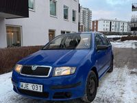 Begagnad Skoda Fabia 75 HK (55 kW) 2005 Blå Kombi