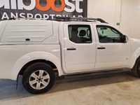 begagnad Nissan Navara Dubbelhytt 3.0 dCi V6 4x4, Navi, Dieselvärmare 2015, Transportbil