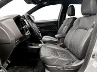 Begagnad Mitsubishi Outlander P-HEV Edition 135 HK (99 kW) 2019 Silver SUV