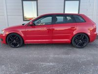 Begagnad Audi A3 Attraction 105 HK (77 kW) 2010 Röd Halvkombi