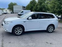 Begagnad Mitsubishi Outlander 203 HK (149 kW) 2014 SUV