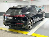 begagnad Audi e-tron 55 quattro S-Line Pano Skinn 22" FULL 408hk