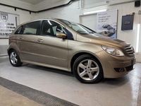 Begagnad Mercedes B200 136 HK (100 kW) 2006 Ljusbrun Minibuss