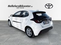 Begagnad Toyota Yaris 2022 Vit Halvkombi