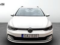 begagnad VW Golf VIII Sportscombi Life 1.5 eTSI 130 DSG/Dragpkt/Värmare