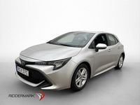Begagnad Toyota Corolla Hybrid Active 122 HK (89 kW) 2021 Silver Halvkombi