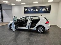 Begagnad VW Golf VII 110 HK (80 kW) 2016 Vit Halvkombi