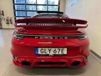 begagnad Porsche 911 Turbo S PDK Burmester Sportdesign Lyft 15km 2023, Sportkupé