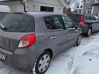 Begagnad Renault Clio R.S. 75 HK (55 kW) 2011 Halvkombi