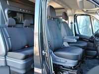 begagnad Peugeot Boxer MultiCab Komfort 5-Sits 2021, Transportbil Pris 361 875 kr