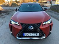 begagnad Lexus UX 250h CVT Euro 6 Gps/Bakkamera