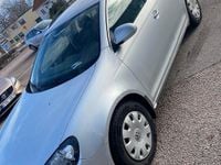 Begagnad VW Golf VI 102 HK (75 kW) 2011 Halvkombi