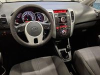 Begagnad Kia Venga Comfort 90 HK (66 kW) 2011 Silver Halvkombi