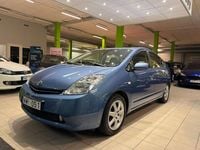 Begagnad Toyota Prius 112 HK (82 kW) 2005 Blå Halvkombi