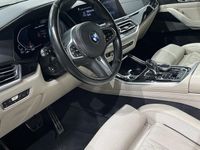 begagnad BMW X5 M50d Innovation Sky Lounge Aktiv Styrning Night Vision 2019, SUV