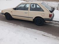 Begagnad Mazda 323 70 HK (51 kW) 1986 Halvkombi
