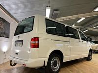 begagnad VW Caravelle 1.9TDI DRAG/9SITS/NYBESIKTAD/FULLSERVAD