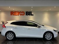 begagnad Volvo V40 D3 R-Design Pano Navi Skinn 150hk