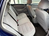 Begagnad VW Golf VI 140 HK (102 kW) 2008 Blå Halvkombi