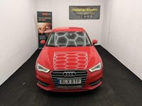 Begagnad Audi A3 Attraction 150 HK (110 kW) 2014 Röd