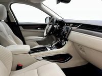 Begagnad Jaguar F-Pace 404 HK (297 kW) 2022 Grå SUV