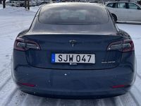 Begagnad Tesla Model 3 Long Range AWD 323 kW (440 HK) 2021 Midnight silver metallic (pmng) Sedan