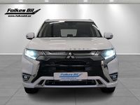 Begagnad Mitsubishi Outlander P-HEV Comfort Edition 224 HK (164 kW) 2019 Vit SUV