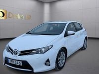 Begagnad Toyota Auris 91 HK (66 kW) 2014 Vit Halvkombi