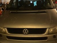 Begagnad VW Caravelle 115 HK (84 kW) 2002 Metallic Minibuss