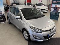 Begagnad Hyundai i20 Select 84 HK (61 kW) 2013 Silver Halvkombi