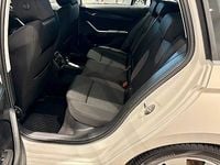 Begagnad Skoda Octavia G-TEC Ambition 131 HK (96 kW) 2023 Vit Kombi