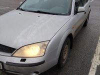 Begagnad Ford Mondeo 145 HK (106 kW) 2003 Halvkombi