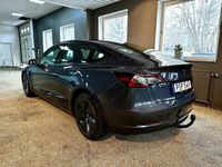 begagnad Tesla Model 3 Long Range AWD Dragkrok Nyskick LEASBAR/MOMS