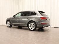 begagnad Audi Q7 Quattro E-TRON 285 HK S-LINE