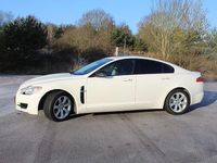Begagnad Jaguar XF Portfolio 275 HK (202 kW) 2010 Vit Sedan