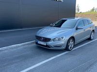 begagnad Volvo V60 D4 AWD Geartronic Momentum Euro 5