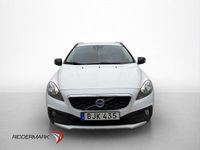 Begagnad Volvo V40 114 HK (83 kW) 2014 Vit Halvkombi