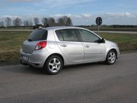 begagnad Renault Clio R.S. 5-dörra Halvkombi 1.5 dCi Euro5 Drag Nyservad