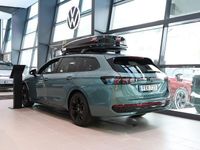 Ny VW Passat R-line 193 HK (141 kW) 2025 Mariposite green metallic Kombi