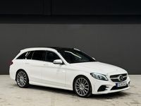 Begagnad Mercedes C220 AMG line 194 HK (142 kW) 2019 Vit