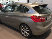 begagnad BMW 220 Active Tourer 225xe Luxury Line Skinn V-Hjul 2017, Minibuss