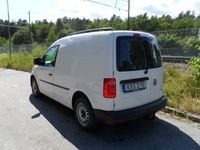 Begagnad VW Caddy 102 HK (75 kW) 2016 Vit Minibuss