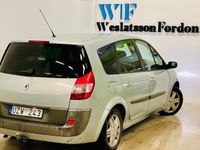 Begagnad Renault Grand Scénic II 135 HK (99 kW) 2004 Ljusgrå Minibuss