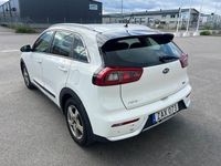 Begagnad Kia Niro Advance 142 HK (104 kW) 2017 Vit SUV