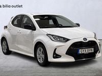 Begagnad Toyota Yaris Hybrid Style 116 HK (85 kW) 2022 Vit Halvkombi