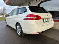 Begagnad Peugeot 308 Active 120 HK (88 kW) 2015 Vit (whitepearlmetallic) Kombi
