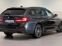 begagnad BMW 530 535 e xDrive Touring M Sport Nav HiFi P-Assist Drag 2023, Kombi