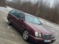 Begagnad Mercedes E430 279 HK (205 kW) 1998 Sedan