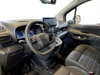 Ny Citroën Berlingo Business Class 130 HK (95 kW) 2025 Vit kaolin Minibuss